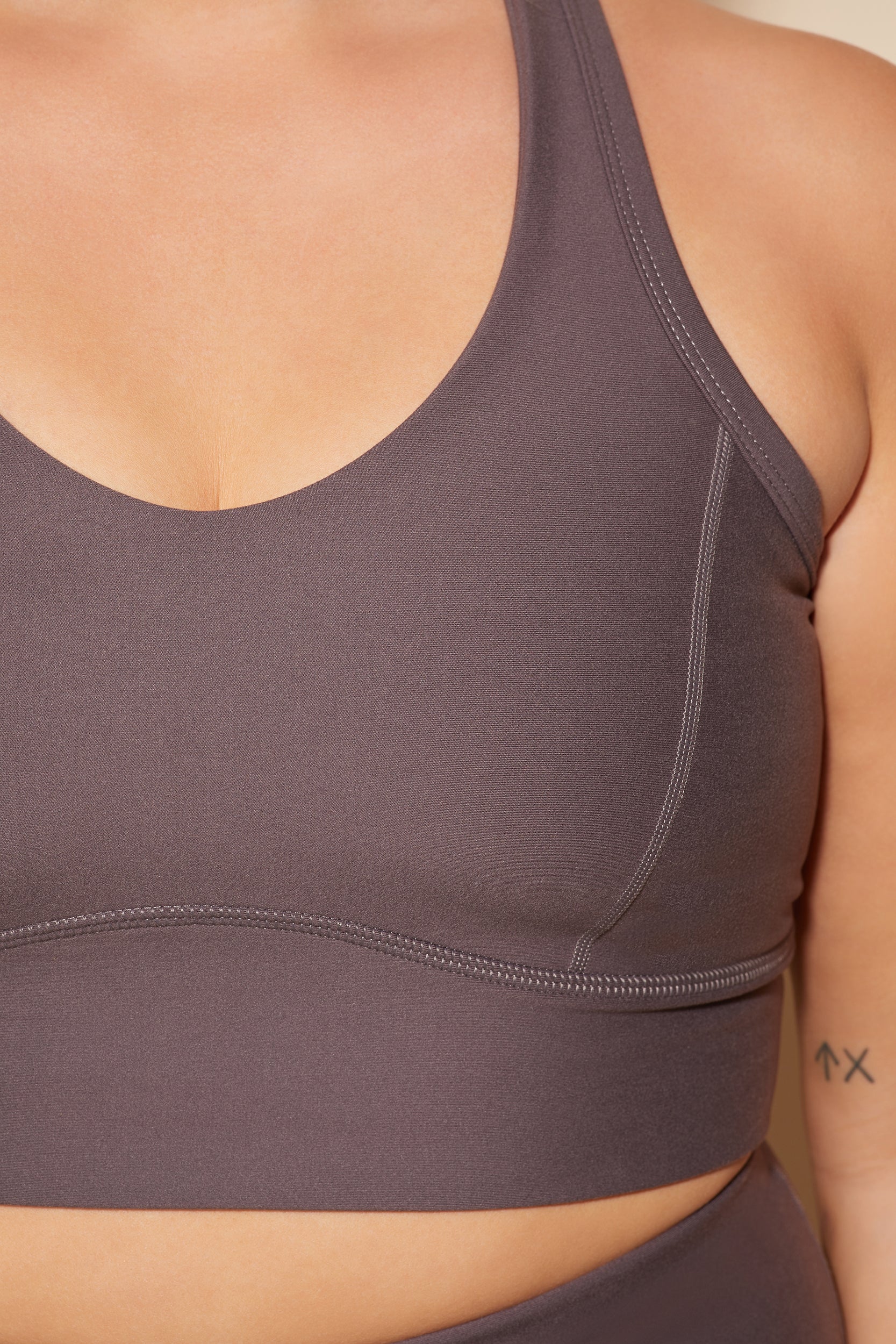 dk active SPORTS BRAS Abide Crop