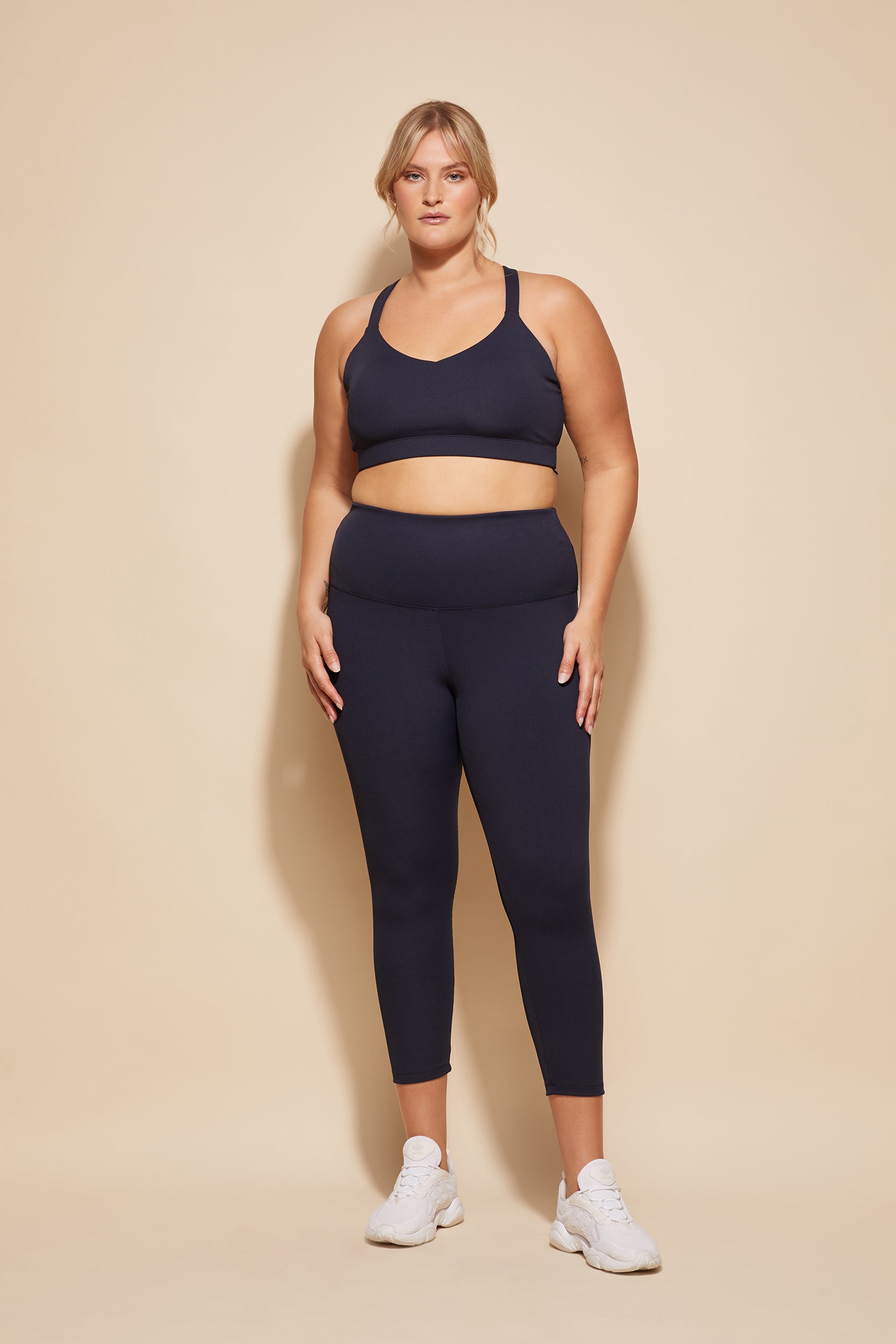 dk active SPORTS BRAS Bonnie Crop