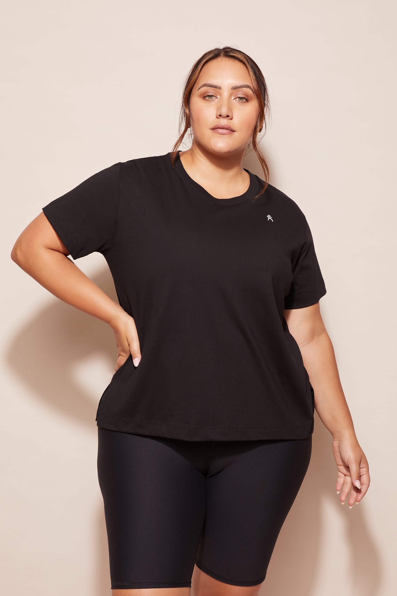 dk active TOPS Side Swipe Tee