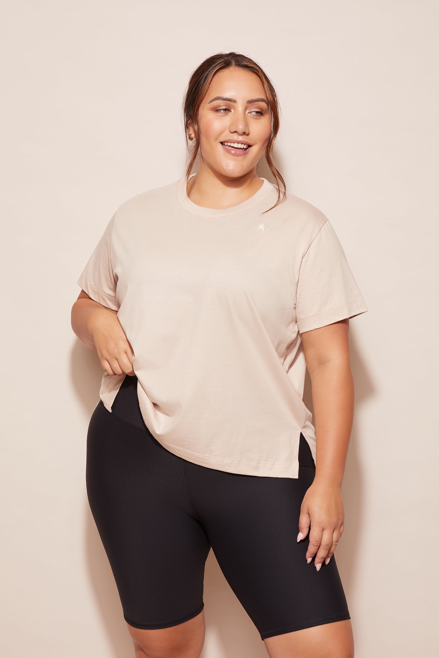 ABMT CURVE TOPS Side Swipe Tee