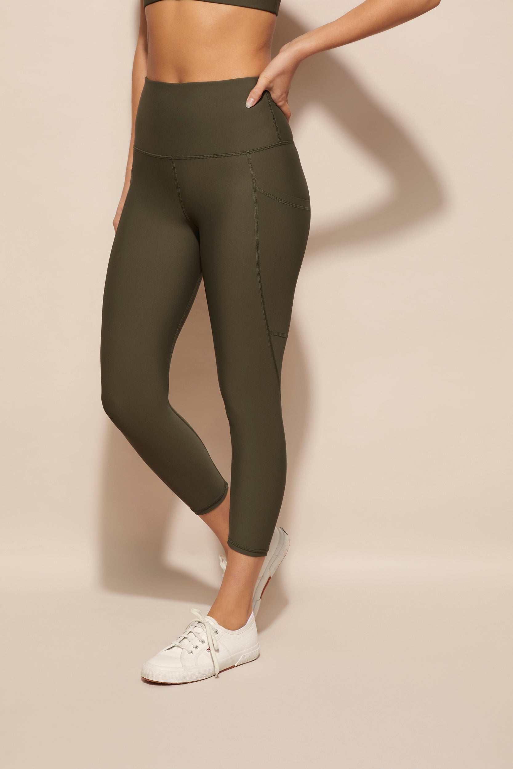 dk active TIGHTS Preorder Essential Tight 7/8