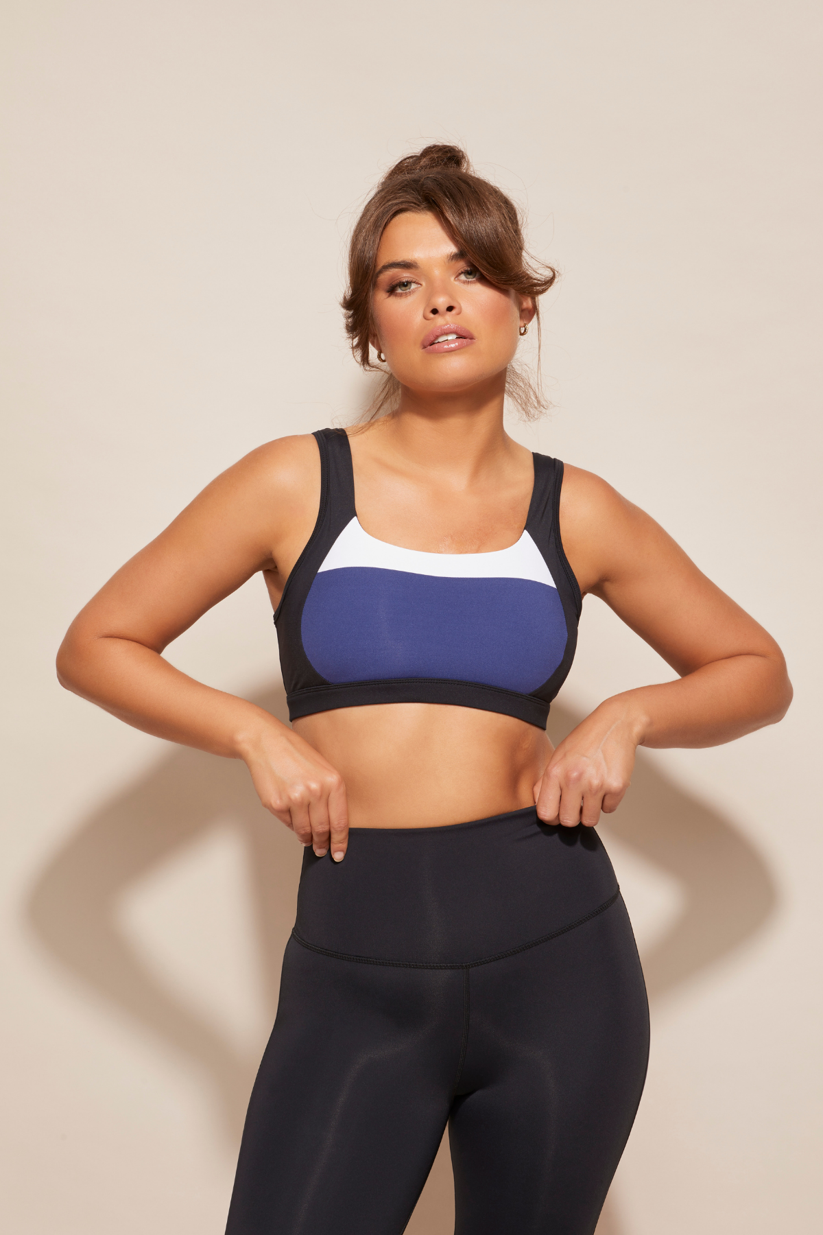 dk active SPORTS BRAS Lay-up Crop