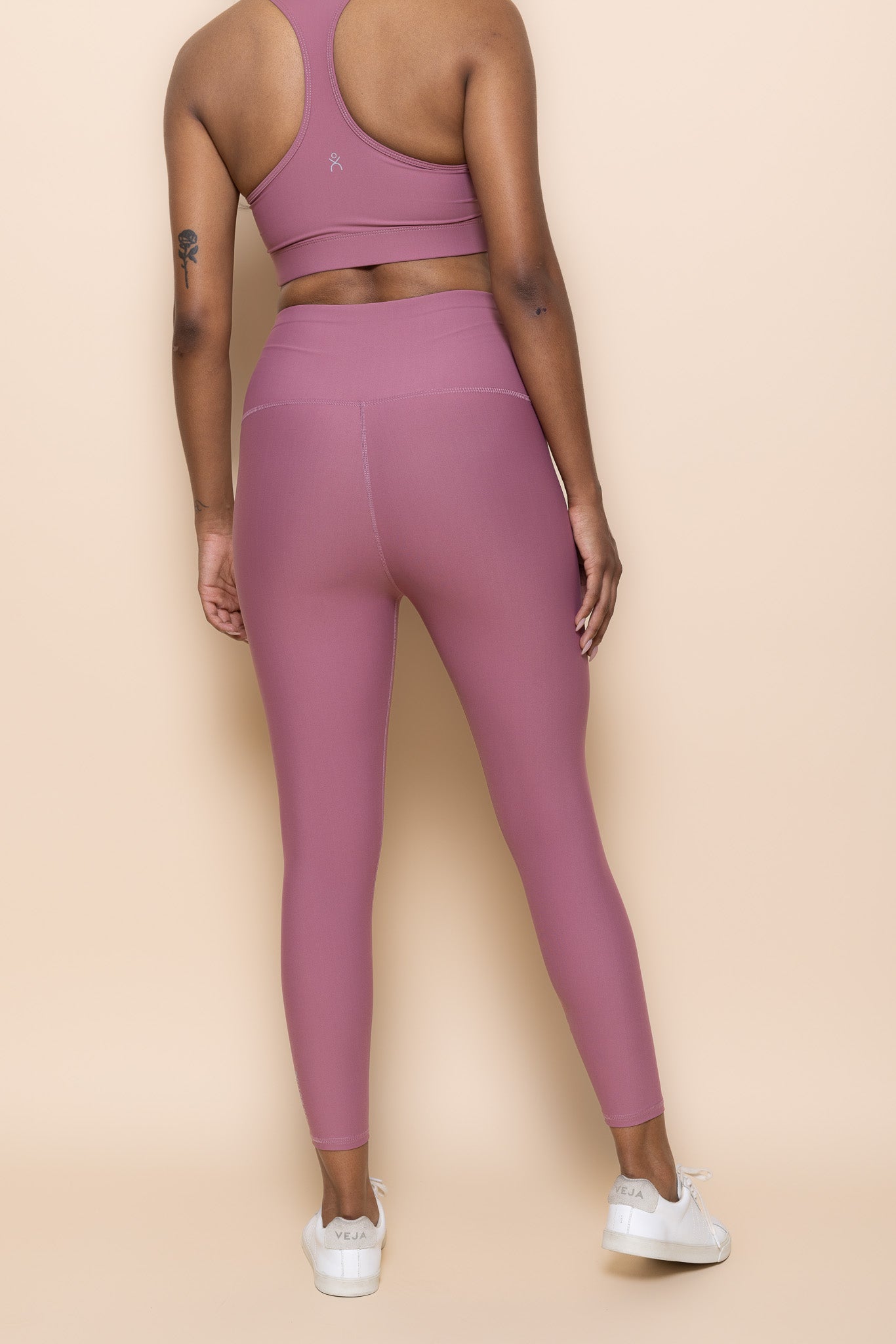 Blush shops pink activewear